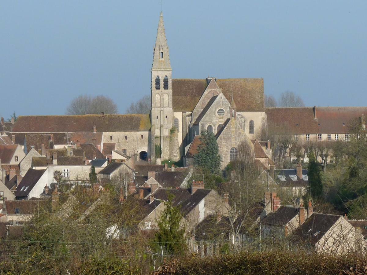 Logis Hotel Restaurant De L'Abbaye Ferrieres-en-Gatinais Kültér fotó